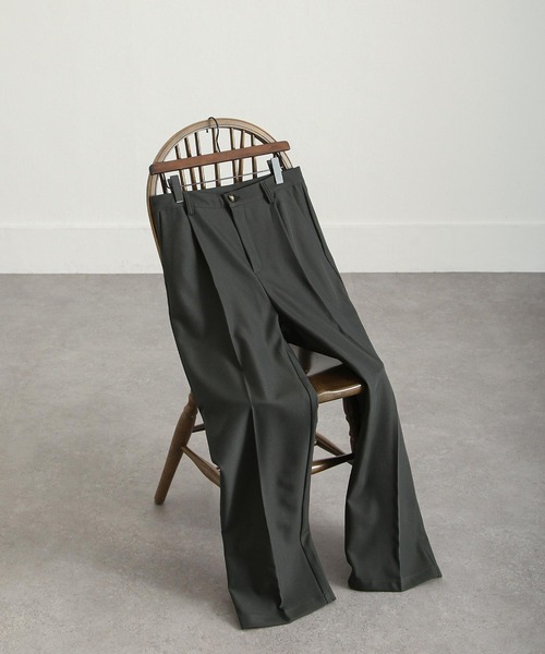 NILWAY(ニルウェイ)の「リッチツイルセンタープレスセミワイドストレートパンツ/スラックス(スラックス・メンズ・ブラック/カーキ/アイボリー/モカ/チャコール/ネイビー・SMALL/MEDIUM/LARGE)」の4枚目の写真