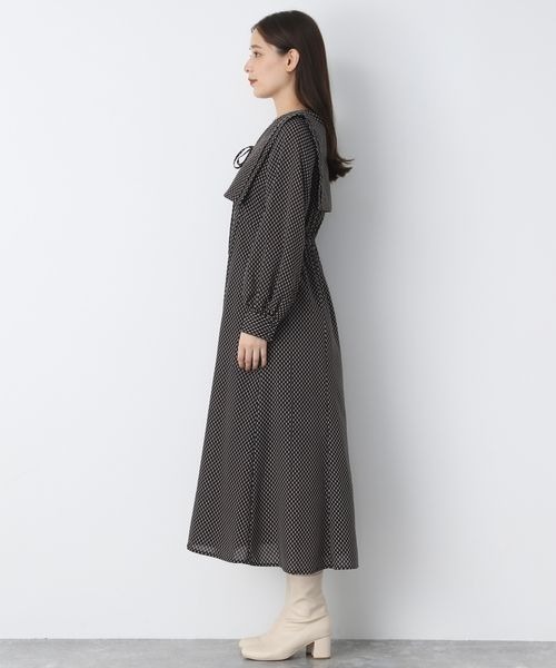 mysty woman(ミスティウーマン)の「レトロ柄ビッグカラーワンピース 157148(ワンピース・レディース・オフホワイト/ブラック/グリーン・FREE)」の14枚目の写真