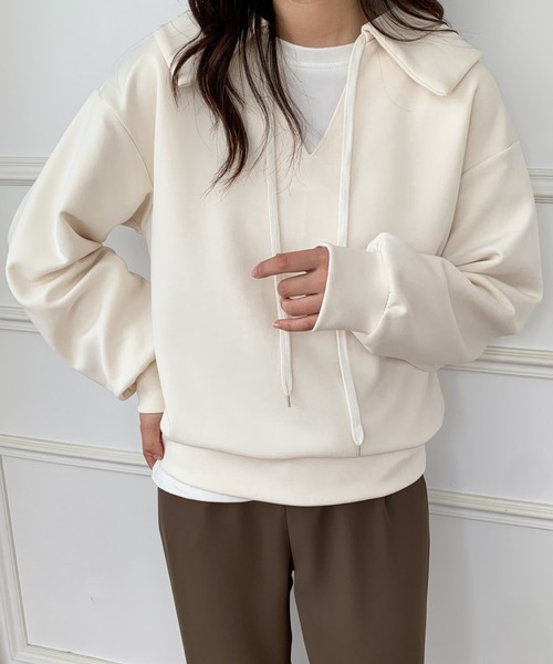 ECLIN(エクラン)の「ビック襟Vネックプルオーバー(Tシャツ/カットソー・レディース・ブラック/ベージュ/カーキ・FREE)」の6枚目の写真