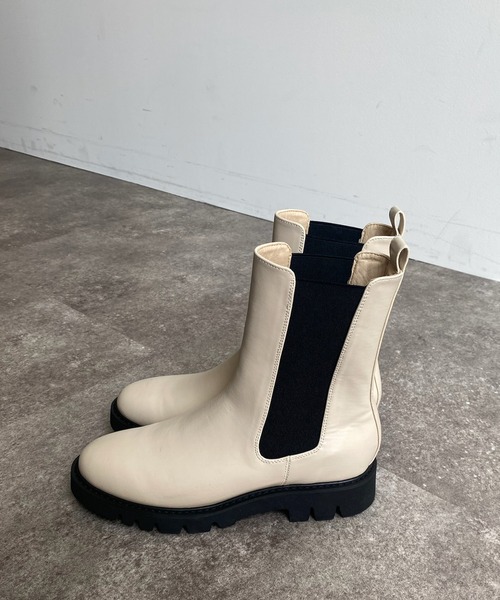 DouDou（ドゥドゥ）の「【WEB限定】ミドル丈サイドゴアブーツ（ブーツ・レディース・ブラック/アイボリー・MEDIUM/LARGE）」の14枚目の写真