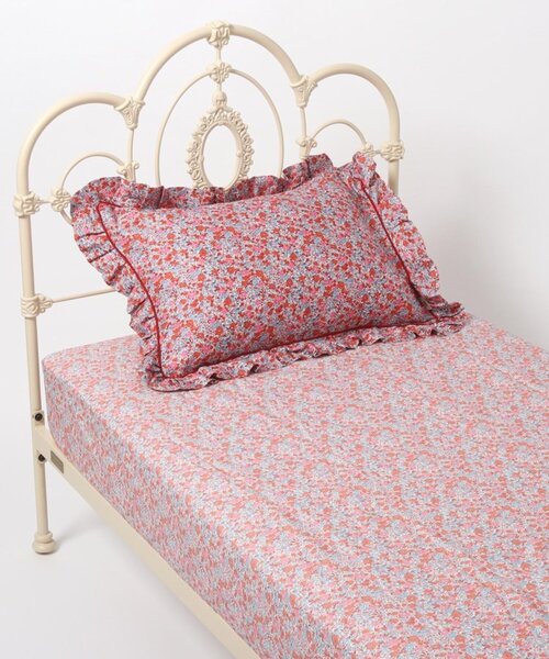 ラブストン柄 フリル枕カバー（寝具）｜LAURA ASHLEY（ローラ