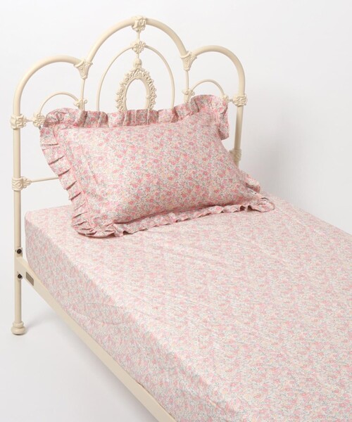 セール】ラブストン柄 フリル枕カバー（寝具）｜LAURA ASHLEY（ローラ