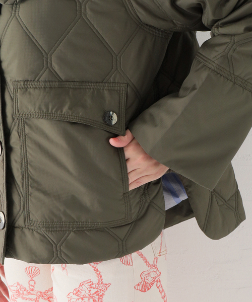 GANNI（ガニー）の「【GANNI / ガニー】 Recycled Ripstop Quilt Frill Colla：ブルゾン（ブルゾン・レディース・ホワイト/カーキ・FREE）」の16枚目の写真
