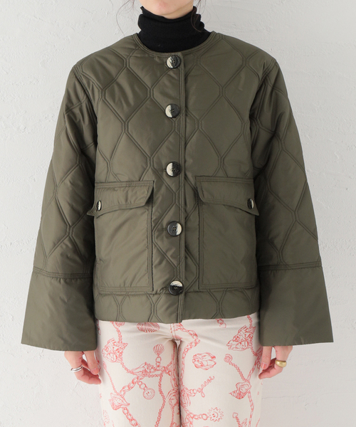 GANNI（ガニー）の「【GANNI / ガニー】 Recycled Ripstop Quilt Frill Colla：ブルゾン（ブルゾン・レディース・ホワイト/カーキ・FREE）」の14枚目の写真