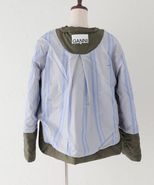 GANNI（ガニー）の「【GANNI / ガニー】 Recycled Ripstop Quilt Frill Colla：ブルゾン（ブルゾン・レディース・ホワイト/カーキ・FREE）」の17枚目の写真