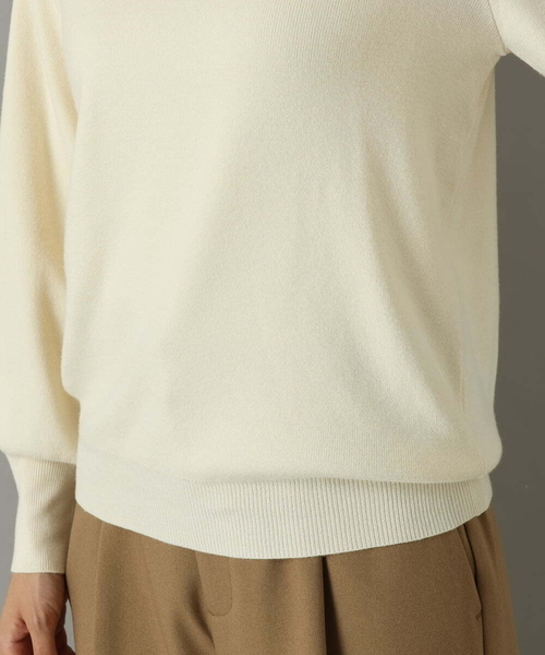 a.v.v（アーヴェヴェ）の「パフスリーブVネックニット（ニット/セーター・レディース・ライトパープル/アイボリー/グリーン/ピンク/ブラック/クリーム・40/36/42/38/34）」の13枚目の写真