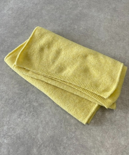 RIVE DROITE（リヴドロワ）の「包まれるような温かさ/KNIT SOLID STOLE（マフラー・レディース・ライトグレー/イエロー・FREE）」の5枚目の写真