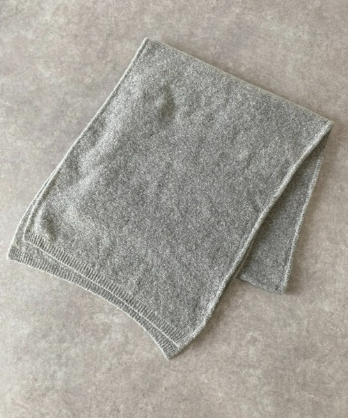 RIVE DROITE（リヴドロワ）の「包まれるような温かさ/KNIT SOLID STOLE（マフラー・レディース・ライトグレー/イエロー・FREE）」の3枚目の写真