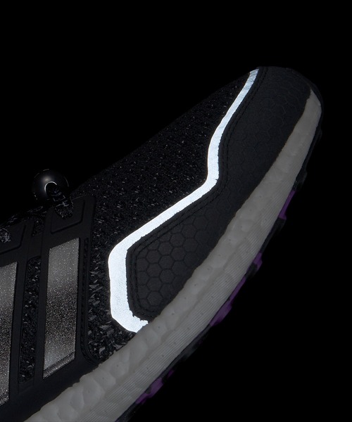 adidas（アディダス）の「ウルトラブースト5.0 DNA × マーベル 