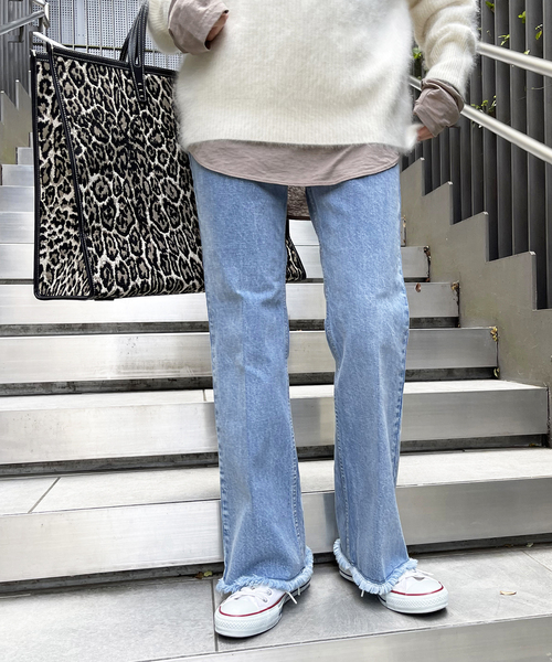 Spick & Span(スピックアンドスパン)の「ストレッチデニムフレアレッグパンツ(デニムパンツ・レディース・ブルー系その他/サックスブルー・38/36)」の18枚目の写真