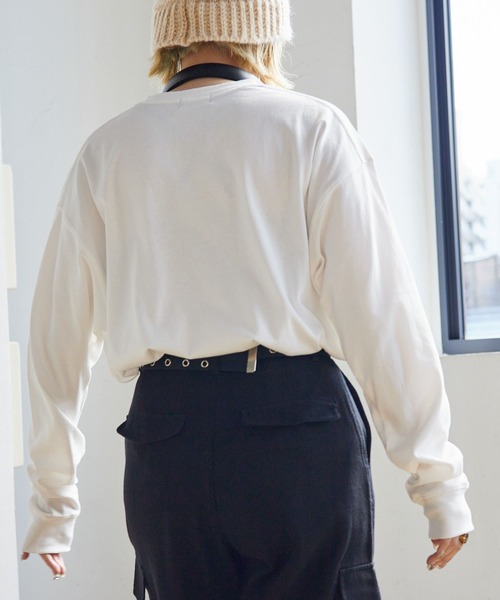 PBLIM（ページボーイリム）の「PAGEBOYLIM/ライトタッチロゴロンT（Tシャツ/カットソー・レディース・オフホワイト/ブラック・MEDIUM/LARGE）」の9枚目の写真