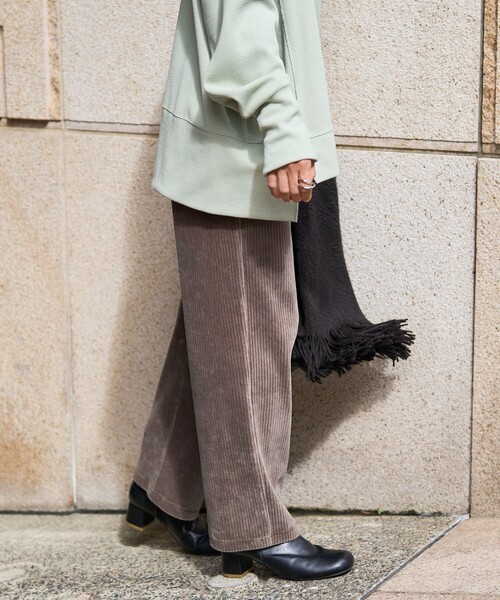 FREAK'S STORE（フリークスストア）の「カットコーデュロイパンツ（その他パンツ・レディース・グレー/オフホワイト/サックスブルー/ピンク・SMALL/MEDIUM）」の16枚目の写真