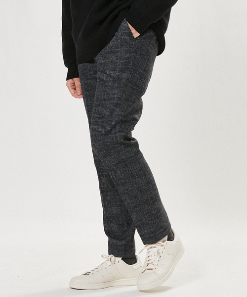 EDIFICE（エディフィス）の「コットン/ウール ジャージー イージーパンツ（その他パンツ・メンズ・ライトブルー/グレー系その他/ブラック×ブラック/ブルー/ブラックミックス/ブラウン/チョコ/エメラルドブルー・LARGE/MEDIUM/SMALL）」の19枚目の写真