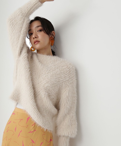 NATURAL BEAUTY BASIC(ナチュラルビューティーベーシック)の「リリヤーンニット(ニット/セーター・レディース・パープル/ベージュ/ダークブルー・MEDIUM)」の4枚目の写真