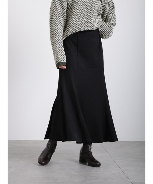 Samansa Mos2 blue（サマンサモスモスブルー）の「マーメイドフレアスカート（スカート・レディース・グレー/イエロー/ブラック・ﾌﾘ-）」の2枚目の写真