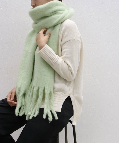 TITE IN THE STORE（ティテ　インザ　ストア）の「ボリュームマフラー（ストール/ショール・レディース・ベージュ/グリーン/ホワイト/グレー/パープル/ミント・FREE）」の5枚目の写真