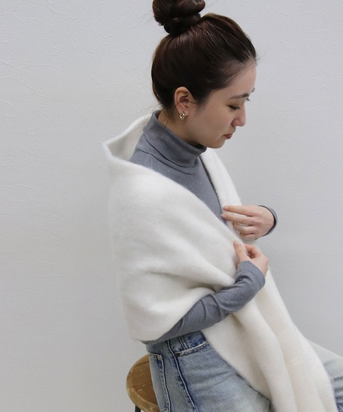 TITE IN THE STORE（ティテ　インザ　ストア）の「ボリュームマフラー（ストール/ショール・レディース・ベージュ/グリーン/ホワイト/グレー/パープル/ミント・FREE）」の17枚目の写真