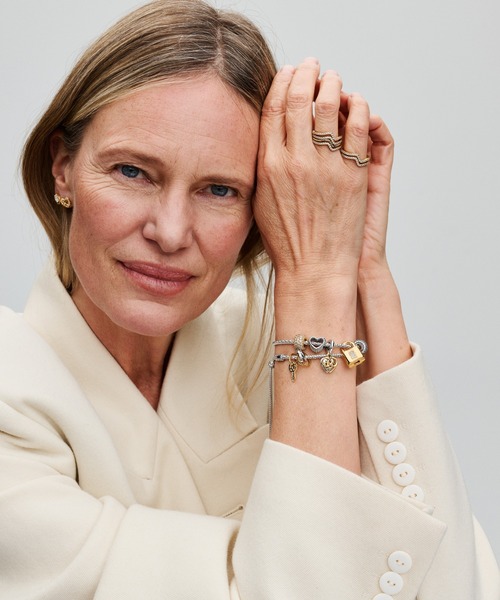 PANDORA(パンドラ)の「スパークリング ウェーブ ゴールド リング(リング・レディース・イエローゴールド・52/54/50/56)」の17枚目の写真