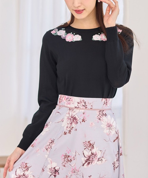 tocco closet（トッコ　クローゼット）の「パールビジュー付きフラワー刺繍ニットプルオーバー（ニット/セーター・レディース・ピンク/オフホワイト/ブラック・M）」の16枚目の写真