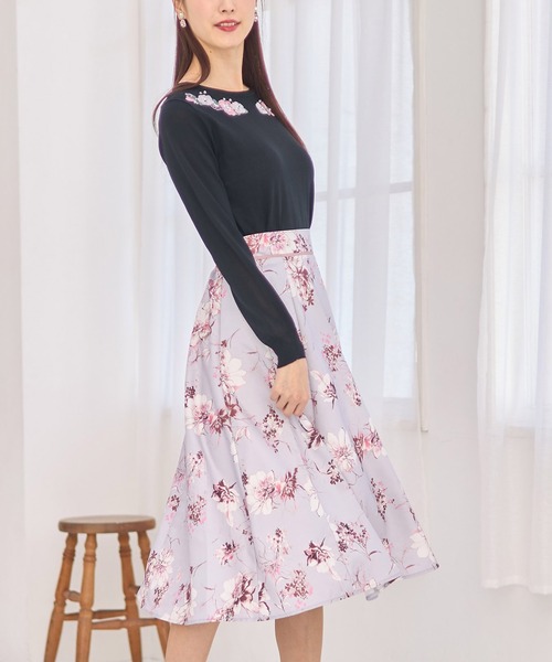 tocco closet（トッコ　クローゼット）の「パールビジュー付きフラワー刺繍ニットプルオーバー（ニット/セーター・レディース・ピンク/オフホワイト/ブラック・M）」の4枚目の写真