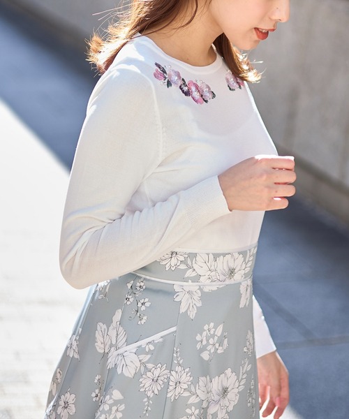 tocco closet（トッコ　クローゼット）の「パールビジュー付きフラワー刺繍ニットプルオーバー（ニット/セーター・レディース・ピンク/オフホワイト/ブラック・M）」の10枚目の写真