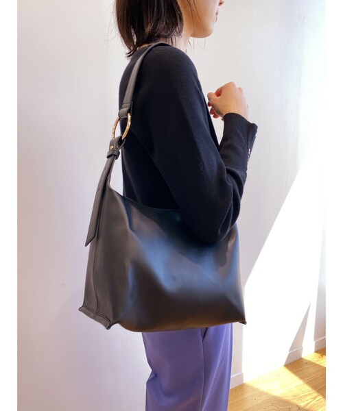 OPAQUE.CLIP（オペークドットクリップ）の「◆メタルリングワンショルダーバッグ（ショルダーバッグ・レディース・オフホワイト/ブラック・00）」の4枚目の写真