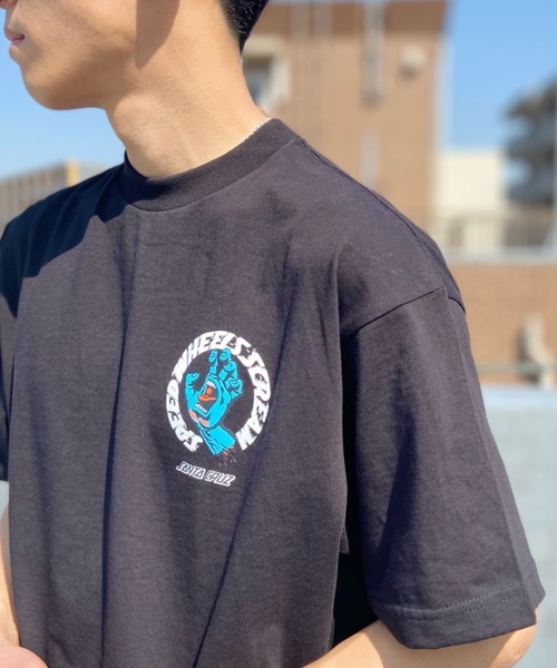 SANTA CRUZ（サンタクルーズ）の「【ムラサキスポーツ別注】SANTACRUZ/サンタクルーズ オーバーサイズ バックプリントTシャツ/スクリ―ミングハンド クルーネックTee  OSWSS S/S TEE Tシャツ 502231406（Tシャツ/カットソー・メンズ・ホワイト/オレンジ/ブラック・M/XL/L）」の8枚目の写真