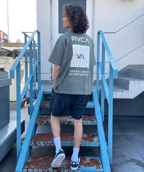 RVCA/ルーカ オーバーサイズ バックプリントTシャツ/ペイズリー