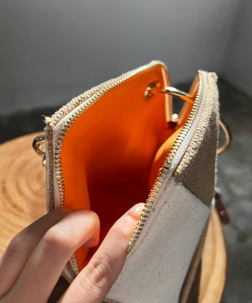 CAPRICIEUX LE'MAGE（カプリシューレマージュ）の「ブロッキングパズルショルダーバッグ（ショルダーバッグ・レディース・ブラック/ベージュ・FREE）」の3枚目の写真