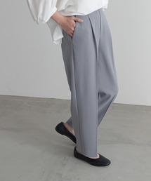 きれいめタックストレートパンツ【サスティナブル】