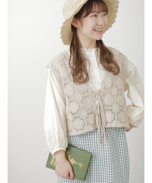 ehka sopo（エヘカソポ）の「6分袖スタンドフリル襟ブラウス（シャツ/ブラウス・レディース・キナリ/ブラック/オフホワイト/グレー・ﾌﾘ-）」の11枚目の写真