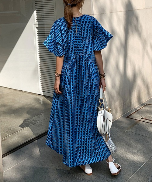 VitaFelice（ヴィータフェリーチェ）の「大人可愛いプリント柄レディースワンピース（ワンピース・レディース・ブラック/ブルー・FREE）」の10枚目の写真