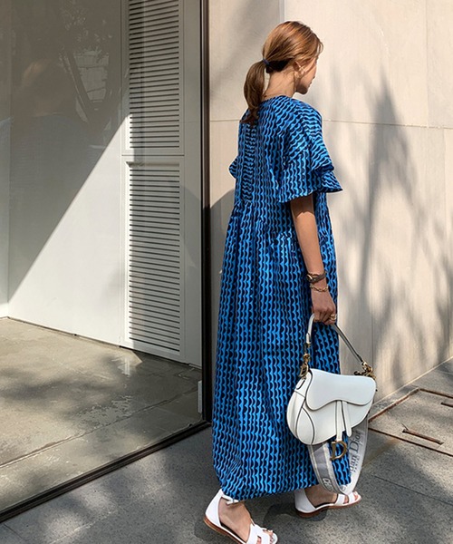 VitaFelice（ヴィータフェリーチェ）の「大人可愛いプリント柄レディースワンピース（ワンピース・レディース・ブラック/ブルー・FREE）」の14枚目の写真