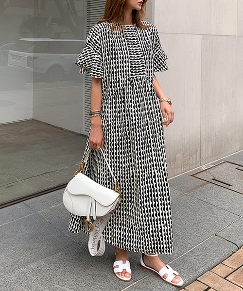 VitaFelice（ヴィータフェリーチェ）の「大人可愛いプリント柄レディースワンピース（ワンピース・レディース・ブラック/ブルー・FREE）」の12枚目の写真