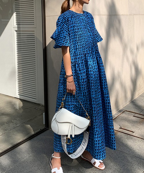 VitaFelice（ヴィータフェリーチェ）の「大人可愛いプリント柄レディースワンピース（ワンピース・レディース・ブラック/ブルー・FREE）」の5枚目の写真