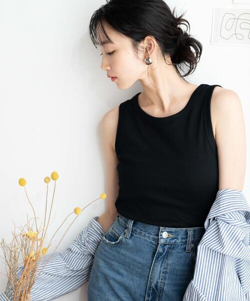 WEGO（ウィゴー）の「WEGO/シンプルリブタンクトップ（タンクトップ・レディース・ブラウン/ホワイト/ブラック/ブラック系その他5・FREE）」の3枚目の写真