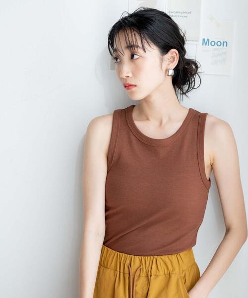 WEGO（ウィゴー）の「WEGO/シンプルリブタンクトップ（タンクトップ・レディース・ブラウン/ホワイト/ブラック/ブラック系その他5・FREE）」の7枚目の写真