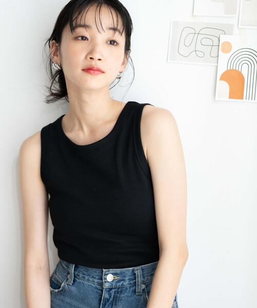 WEGO（ウィゴー）の「WEGO/シンプルリブタンクトップ（タンクトップ・レディース・ブラウン/ホワイト/ブラック/ブラック系その他5・FREE）」の6枚目の写真