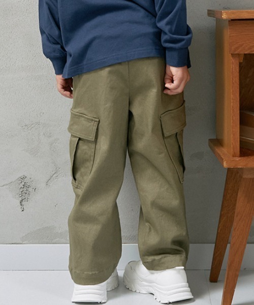 b・ROOM（ビールーム）の「ワイドカーゴパンツ（その他パンツ・キッズ・ベージュ/ブラック/アイボリー/カーキ・110cm/120cm/130cm/100cm/140cm/150cm）」の6枚目の写真