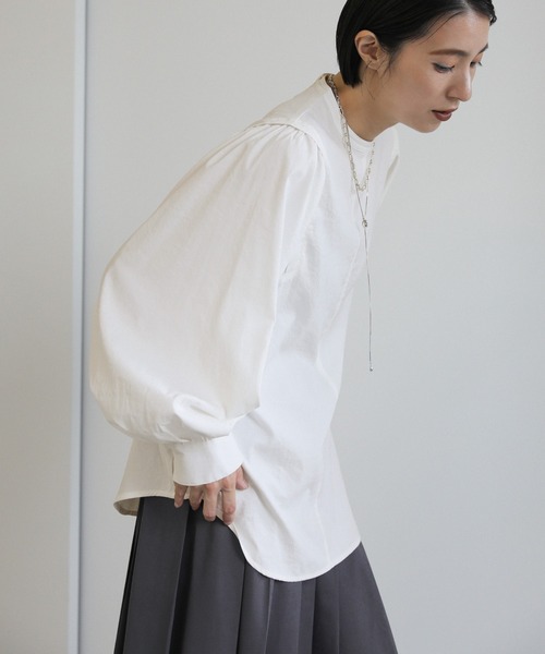 select MOCA(セレクトモカ)の「2wayノーカラーボリュームスリーブブラウス(シャツ/ブラウス・レディース・オフホワイト/ダークグレー・FREE)」の13枚目の写真