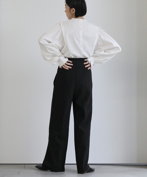 select MOCA(セレクトモカ)の「2wayノーカラーボリュームスリーブブラウス(シャツ/ブラウス・レディース・オフホワイト/ダークグレー・FREE)」の3枚目の写真
