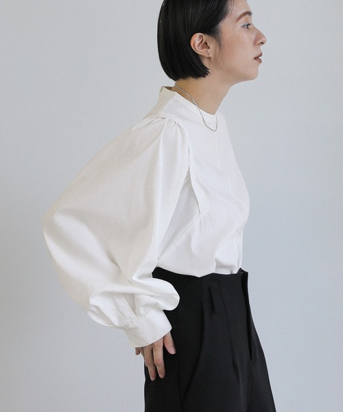select MOCA(セレクトモカ)の「2wayノーカラーボリュームスリーブブラウス(シャツ/ブラウス・レディース・オフホワイト/ダークグレー・FREE)」の6枚目の写真