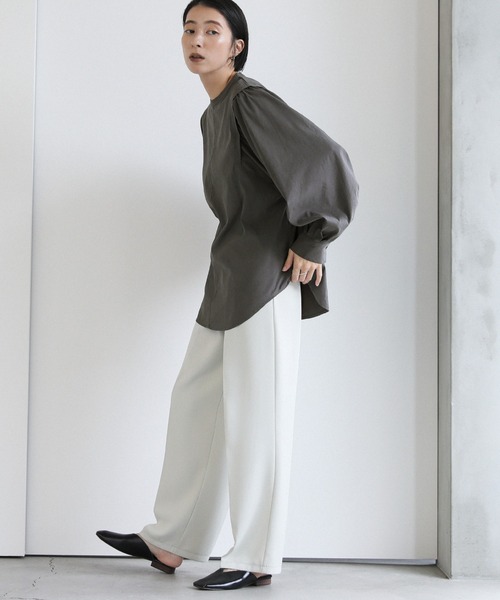 select MOCA(セレクトモカ)の「2wayノーカラーボリュームスリーブブラウス(シャツ/ブラウス・レディース・オフホワイト/ダークグレー・FREE)」の18枚目の写真