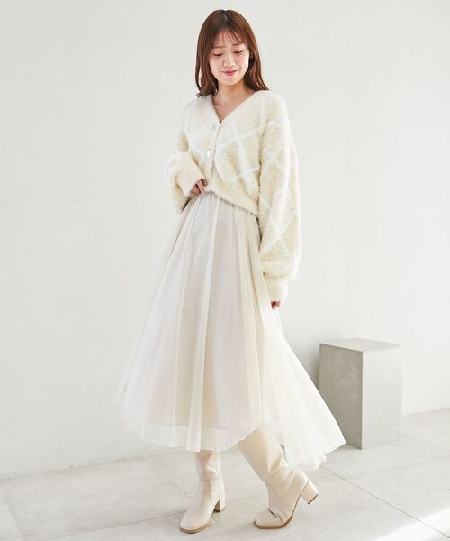 MAJESTIC LEGON（マジェスティックレゴン）の「ダイヤ柄シャギーニットカーディガン（カーディガン/ボレロ・レディース・アイボリー/ピンク/チャコールグレー/グレー/クリーム・MEDIUM）」の21枚目の写真