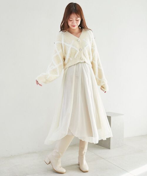 MAJESTIC LEGON（マジェスティックレゴン）の「ダイヤ柄シャギーニットカーディガン（カーディガン/ボレロ・レディース・アイボリー/ピンク/チャコールグレー/グレー/クリーム・MEDIUM）」の6枚目の写真