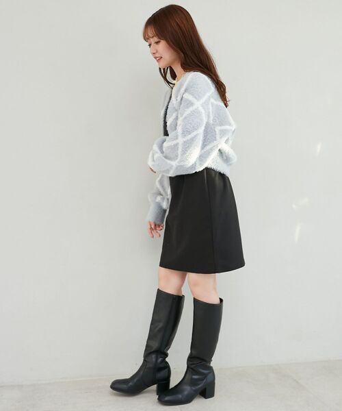MAJESTIC LEGON（マジェスティックレゴン）の「ダイヤ柄シャギーニットカーディガン（カーディガン/ボレロ・レディース・アイボリー/ピンク/チャコールグレー/グレー/クリーム・MEDIUM）」の11枚目の写真