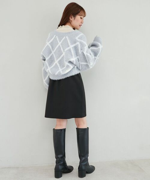 MAJESTIC LEGON（マジェスティックレゴン）の「ダイヤ柄シャギーニットカーディガン（カーディガン/ボレロ・レディース・アイボリー/ピンク/チャコールグレー/グレー/クリーム・MEDIUM）」の15枚目の写真
