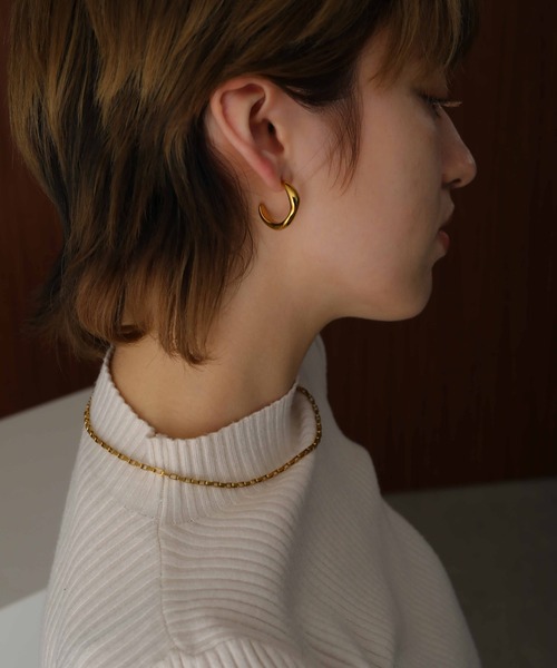 ORLEAN(オルレアン)の「金属アレルギー対応 ニュアンスドロップラウンドピアス 両耳用 サージカルステン(ピアス(両耳用)・レディース・ゴールド/シルバー・フリー)」の13枚目の写真