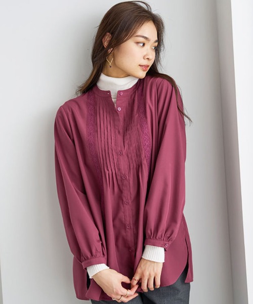 BELLUNA（ベルーナ）の「ピンタック＆華やかレースシャツチュニック（チュニック・レディース・ライム/オフホワイト/チャコール/ワイン・X-LARGE/LARGE/MEDIUM）」の13枚目の写真