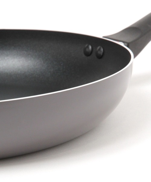 LAKOLE（ラコレ）の「フッ素加工フライパン[28cm] / 968027（鍋/フライパン・レディース・チャコール・FREE）」の6枚目の写真